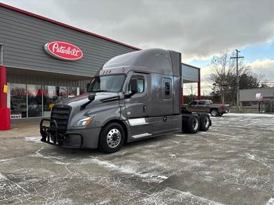 Freightliner Cascadia 126 Sleeper Semi Truck - 72" Raised Roof Sleeper, Detroit 455HP, Automatic