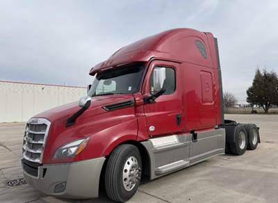 Freightliner Cascadia 126 Sleeper Semi Truck - 72" Raised Roof Sleeper, Detroit 505HP, Manual