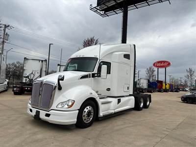 Kenworth T680 Sleeper Semi Truck - 76" Raised Roof Sleeper, Paccar 455HP, Automatic