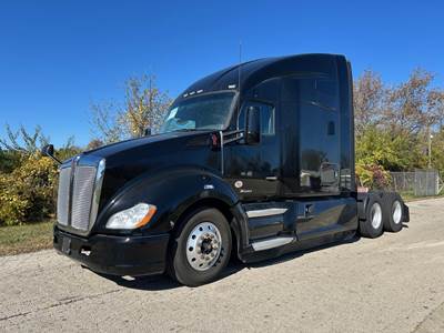 Kenworth T680 Sleeper Semi Truck - 76" Raised Roof Sleeper, Cummins 450HP, Automatic