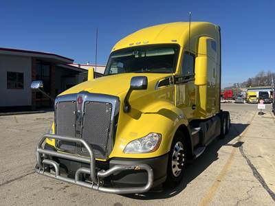 Kenworth T680 Sleeper Semi Truck - 76" Raised Roof Sleeper, Paccar 455HP, Automatic