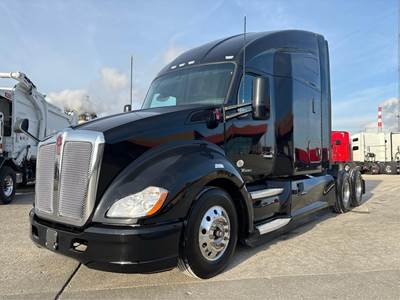 Kenworth T680 Sleeper Semi Truck - 76" Raised Roof Sleeper, Cummins 450HP, Automatic
