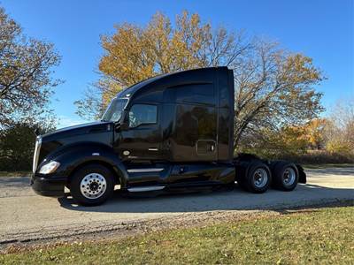 Kenworth T680 Sleeper Semi Truck - 76" Raised Roof Sleeper, Cummins 450HP, Automatic