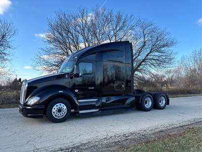 Kenworth T680 Sleeper Semi Truck - 76" Raised Roof Sleeper, Cummins 450HP, Automatic