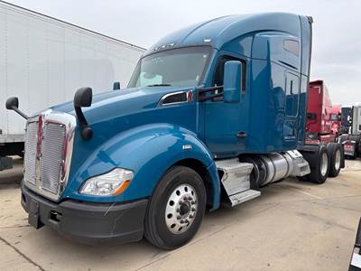 Kenworth T680 Sleeper Semi Truck - 76" Raised Roof Sleeper, Paccar 455HP, Automatic