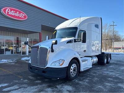 Kenworth T680 Sleeper Semi Truck - 76" Raised Roof Sleeper, Paccar 455HP, Automatic