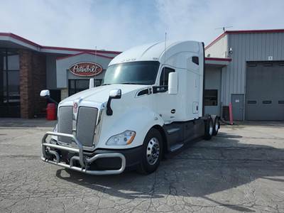 Kenworth T680 Sleeper Semi Truck - 76" Raised Roof Sleeper, Paccar 455HP, Automatic