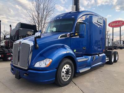 Kenworth T680 Sleeper Semi Truck - 76" Mid Roof Sleeper, Cummins 400HP, Automatic