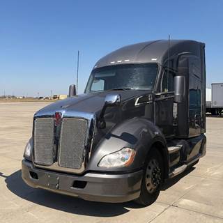 Kenworth T680 Sleeper Semi Truck - 76" Raised Roof Sleeper, Cummins 400HP, Automatic