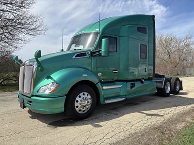 Kenworth T680 Sleeper Semi Truck - 76" Raised Roof Sleeper, Cummins 450HP, Automatic
