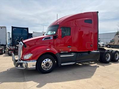 Kenworth T680 Sleeper Semi Truck - 76" Raised Roof Sleeper, Paccar 455HP, Automatic