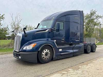 Kenworth T680 Sleeper Semi Truck - 76" Raised Roof Sleeper, Paccar 455HP, Automatic