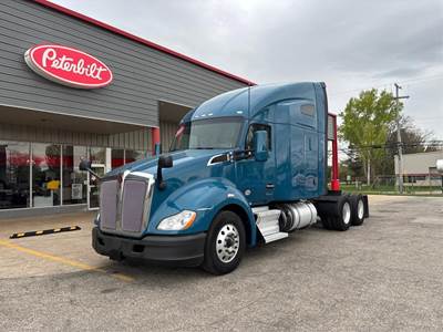 Kenworth T680 Sleeper Semi Truck - 76" Raised Roof Sleeper, Paccar 455HP, Automatic