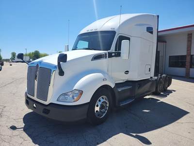 Kenworth T680 Sleeper Semi Truck - 76" Raised Roof Sleeper, Cummins 400HP, Automatic