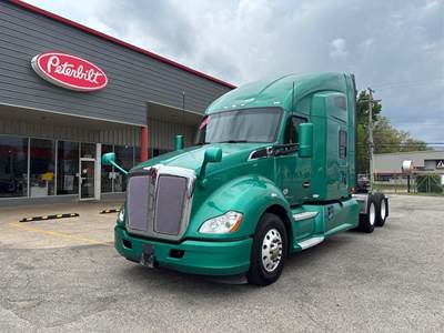 Kenworth T680 Sleeper Semi Truck - 76" Raised Roof Sleeper, Cummins 450HP, Automatic