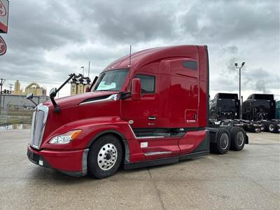 Kenworth T680 Sleeper Semi Truck - 76" Raised Roof Sleeper, Paccar 455HP, 12 Speed Automatic