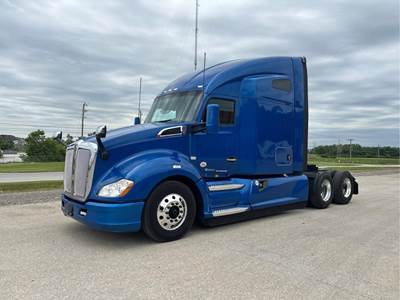 Kenworth T680 Sleeper Semi Truck - 76" Raised Roof Sleeper, Cummins 400HP, 12 Speed Automatic