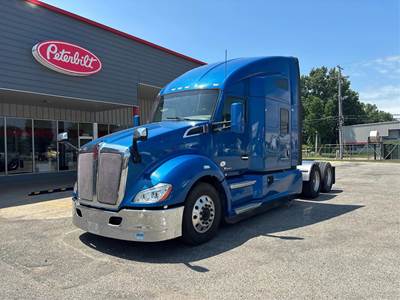 Kenworth T680 Sleeper Semi Truck - 78" Raised Roof Sleeper, Paccar 455HP, 12 Speed Automatic