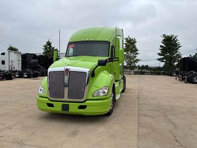 Kenworth T680 Sleeper Semi Truck - 76" Raised Roof Sleeper, Cummins 400HP, 12 Speed Automatic