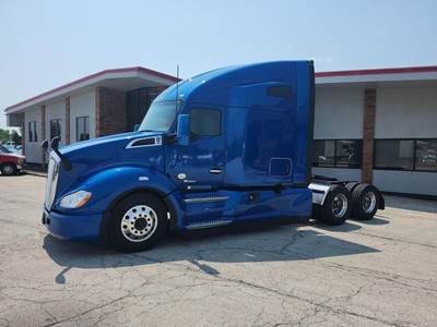 Kenworth T680 Sleeper Semi Truck - 76" Raised Roof Sleeper, Cummins 400HP, 12 Speed Automatic