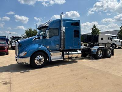 Kenworth T680 Sleeper Semi Truck - 76" Raised Roof Sleeper, Paccar 510HP, 13 Speed Automatic