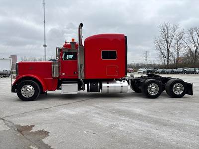 Peterbilt 389 Sleeper Semi Truck - 70" Mid Roof Sleeper, Cummins 605HP, Manual