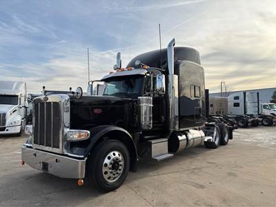 Peterbilt 389 Sleeper Semi Truck - 70" Raised Roof Sleeper, Cummins 450HP, Automatic