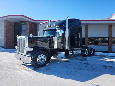 Peterbilt 389 Sleeper Semi Truck - 70" Raised Roof Sleeper, Cummins 450HP, Automatic