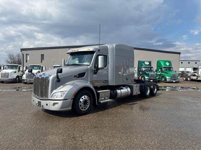 Peterbilt 579 Sleeper Semi Truck - 72" Mid Roof Sleeper, Paccar 455HP, Automatic