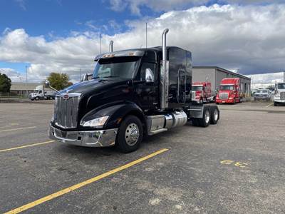 Peterbilt 579 Sleeper Semi Truck - 72" Raised Roof Sleeper, Paccar 510HP, Manual