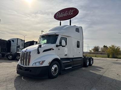 Peterbilt 579 Sleeper Semi Truck - 80" Raised Roof Sleeper, Paccar 455HP, Amt