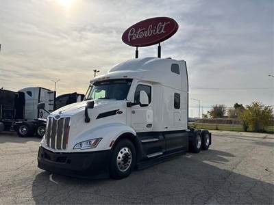 Peterbilt 579 Sleeper Semi Truck - 80" Raised Roof Sleeper, Paccar 455HP, Amt