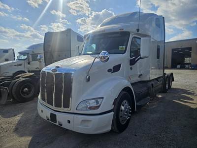 Peterbilt 579 Sleeper Semi Truck - 80" Raised Roof Sleeper, Paccar 430HP, Automatic