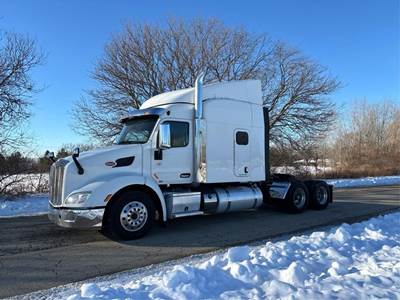 Peterbilt 579 Sleeper Semi Truck - 80" Raised Roof Sleeper, Paccar 510HP, Manual