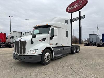 Peterbilt 579 Sleeper Semi Truck - 80" Raised Roof Sleeper, Paccar 455HP, Automatic