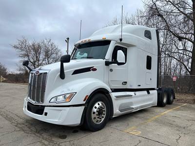 Peterbilt 579 Sleeper Semi Truck - 80" Raised Roof Sleeper, Cummins 450HP, Automatic
