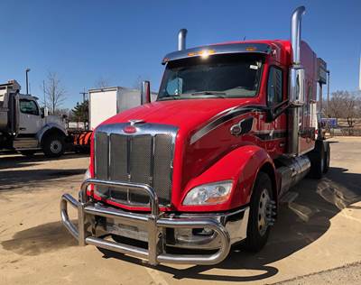 Peterbilt 579 Sleeper Semi Truck - 80" Mid Roof Sleeper, Cummins 500HP, Manual