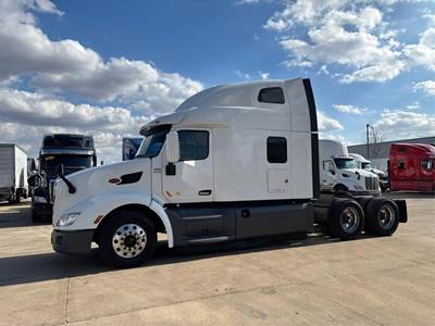 Peterbilt 579 Sleeper Semi Truck - 80" Raised Roof Sleeper, Cummins 450HP, Automatic