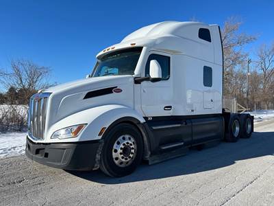 Peterbilt 579 Sleeper Semi Truck - 80" Raised Roof Sleeper, Cummins 450HP, Automatic