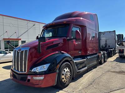 Peterbilt 579 Sleeper Semi Truck - 80" Raised Roof Sleeper, Cummins 450HP, Automatic