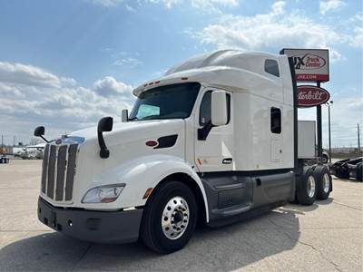 Peterbilt 579 Sleeper Semi Truck - 80" Raised Roof Sleeper, Cummins 450HP, Automatic
