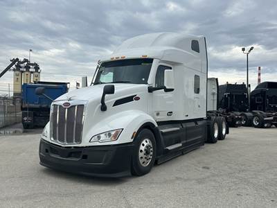 Peterbilt 579 Sleeper Semi Truck - 80" Ultraloft, Cummins 450HP, 12 Spd Speed