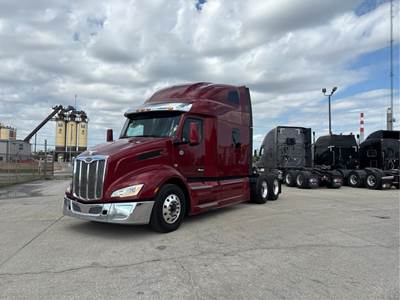 Peterbilt 579 Sleeper Semi Truck - 80" Raised Roof Sleeper, Paccar 485HP, Manual