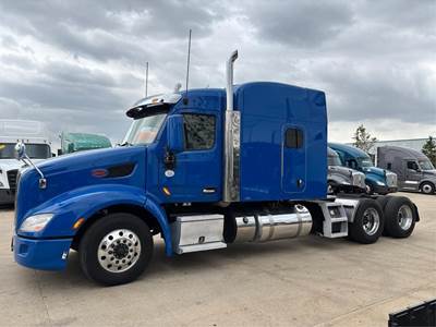 Peterbilt 579 Sleeper Semi Truck - 80" Raised Roof Sleeper, Cummins 450HP, Automatic