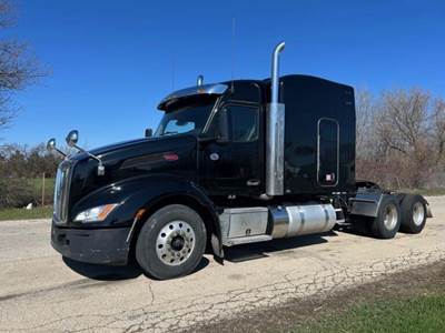 Peterbilt 579 Sleeper Semi Truck - 80" Mid Roof Sleeper, Cummins 450HP, 12 Speed Automatic
