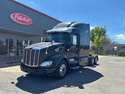 Peterbilt 579 Sleeper Semi Truck - 80" Raised Roof Sleeper, Paccar 485HP, Automatic