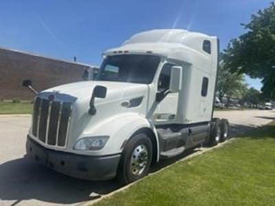 Peterbilt 579 Sleeper Semi Truck - 80" Raised Roof Sleeper, Cummins 450HP, Automatic