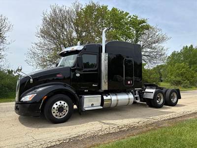 Peterbilt 579 Sleeper Semi Truck - 80" Mid Roof Sleeper, Cummins 450HP, 12 Speed Automatic