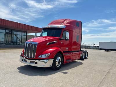 Peterbilt 579 Sleeper Semi Truck - Paccar 380HP