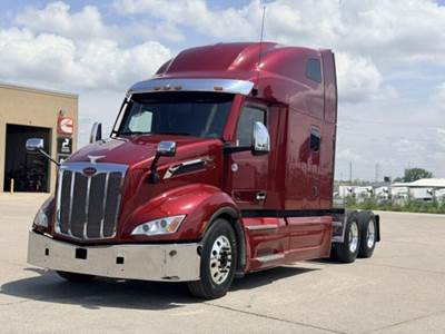Peterbilt 579 Sleeper Semi Truck - 80" Raised Roof Sleeper, Paccar 455HP, 12 Speed Automatic